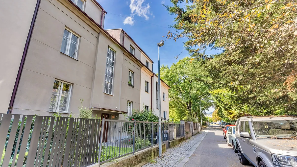 Prodej činžovního domu 388 m²